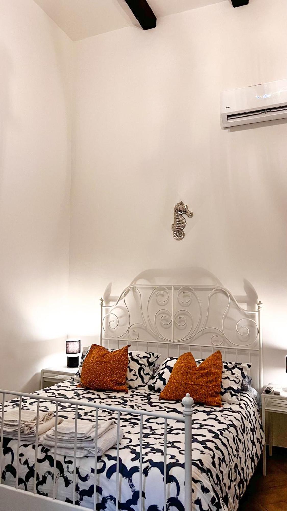Il Salernitano Bed And Breakfast Salerno Eksteriør billede